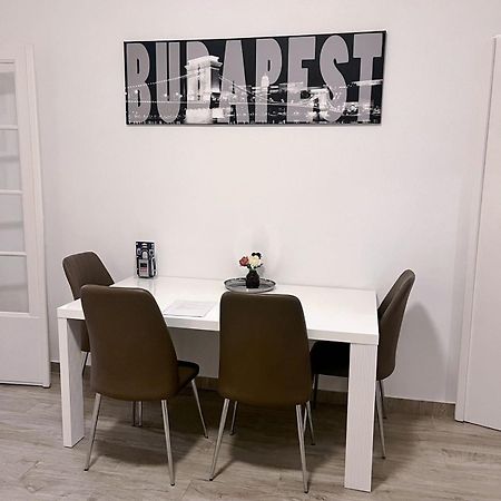 Boutique Family Apartment In The Heart Of City Budapest Esterno foto