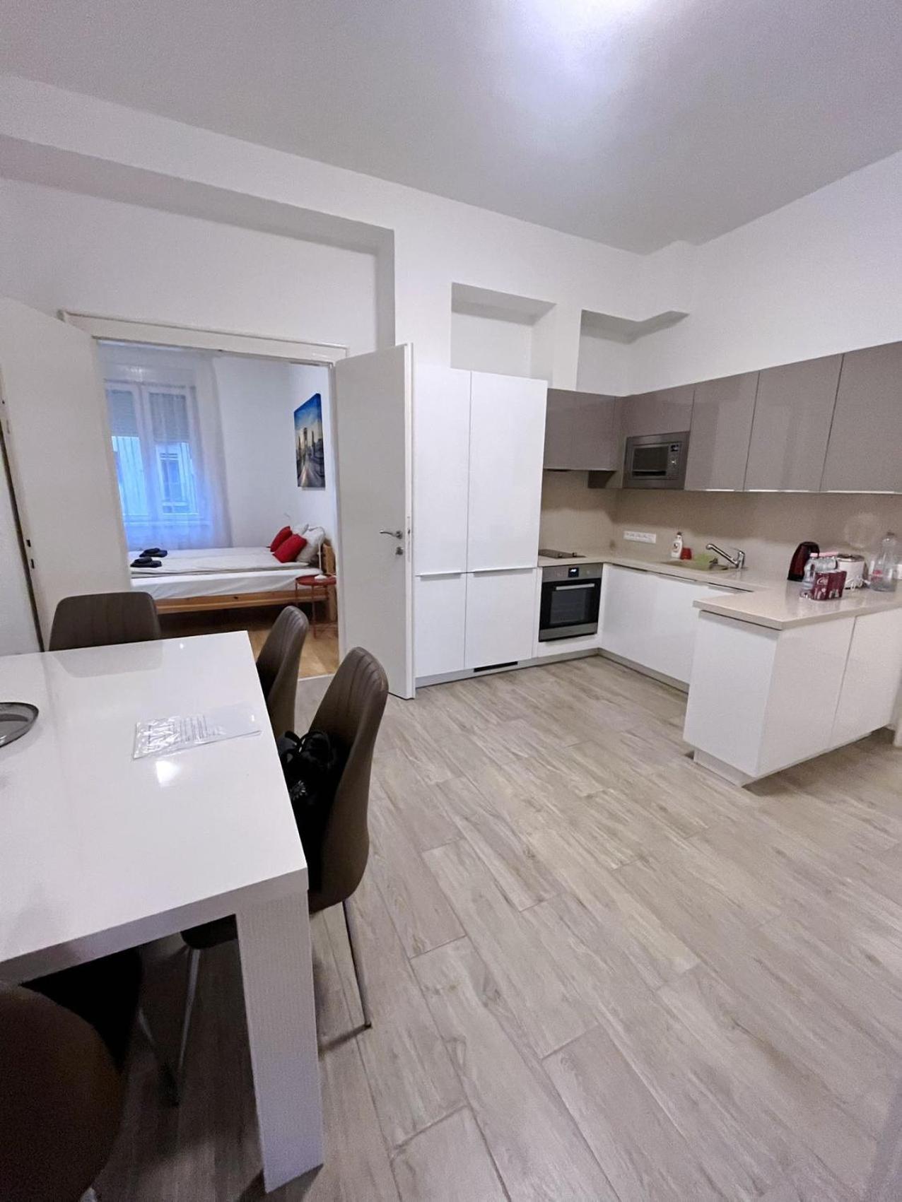 Boutique Family Apartment In The Heart Of City Budapest Esterno foto