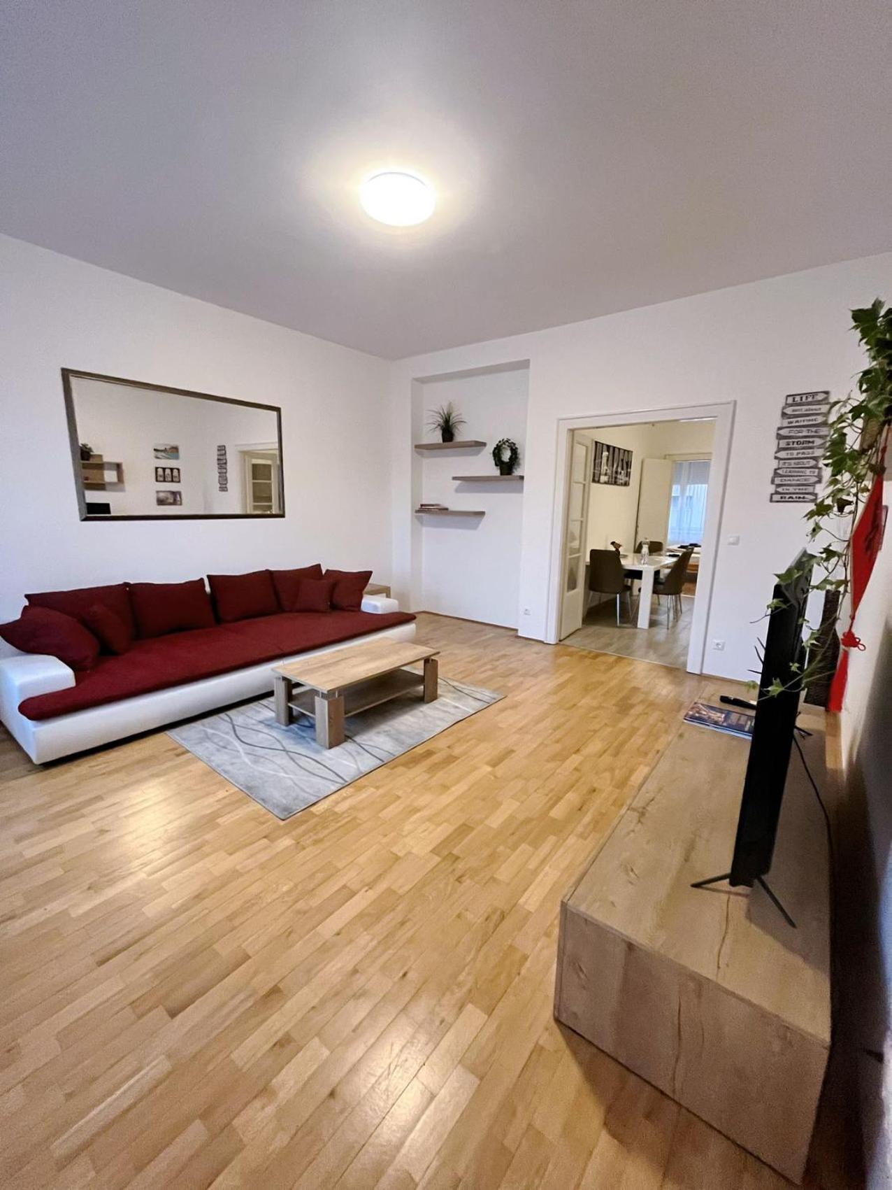 Boutique Family Apartment In The Heart Of City Budapest Esterno foto