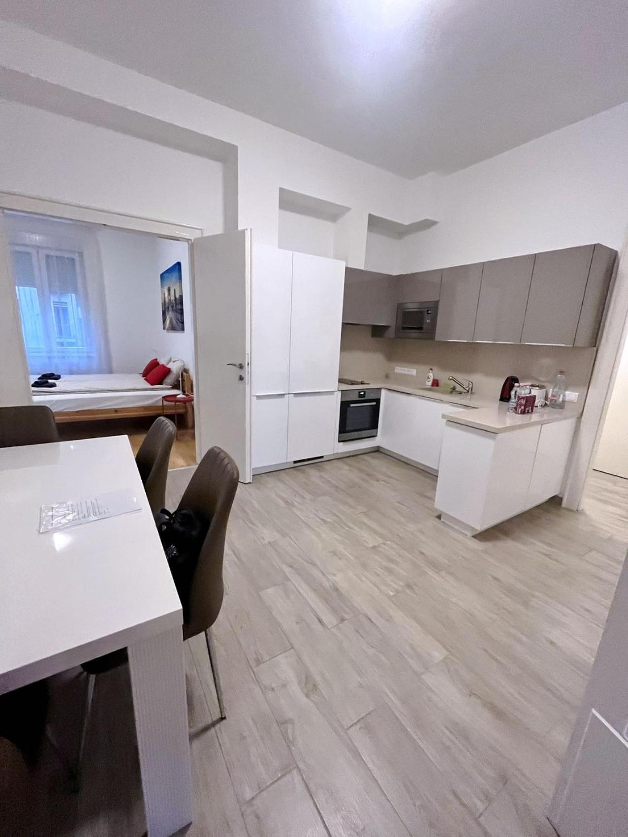 Boutique Family Apartment In The Heart Of City Budapest Esterno foto